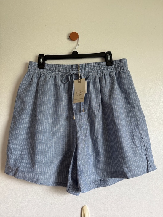 Hester & Orchard Pants - Linen Blend High-Waist Drawstring Shorts - Blue Stripe